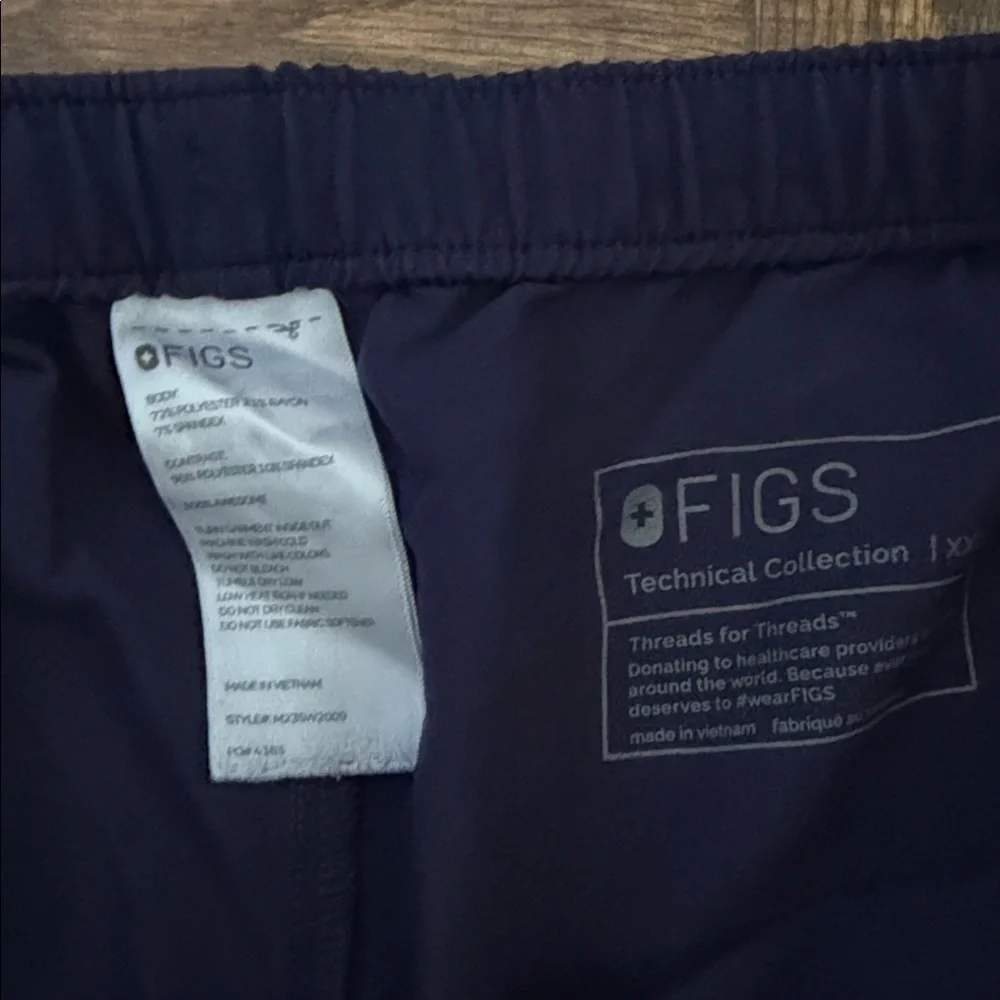 Figs navy scrub Pants size: XXL